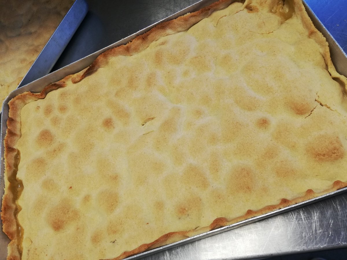 chelle_t1983's tweet photo. Chicken Tikka and Lasagne with crusty bread is always a winner. Followed by apple pie and custard, yum! Helping the children to eat their 5 a day at @ParboldDouglas π
#teamparbold #teamhorrocks @Juliehorrocks3 @ElaineL33583821 @mellorscatering https://t.co/i0GCa0cdDW