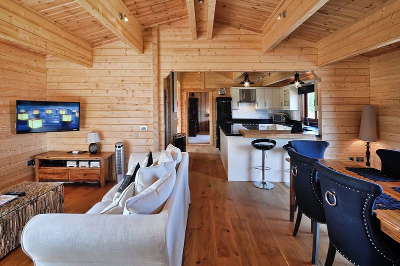 TheHolidayCots's tweet photo. โณ #LateAvailability โณ
A last-minute 3-night stay is available at @fynnvalleyhols from Fri 24th - Mon 27th of January.
๐น 4 guests - now ยฃ470.70.
๐น 2 guests - now ยฃ418.40.
๐๏ธ Sleeps 1-6
https://t.co/PgaB5ndqmL
#Witnesham #Ipswich #Suffolk #HolidayLodge #HotTub https://t.co/5D5WR60lK8