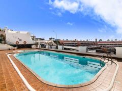 CardenasEstate's tweet photo. PROPERTY OF THE WEEK: One-bedroom apartment at the Montenegro in #Amadores ❤️ https://t.co/mlkea4lMNs  #GranCanaria #PuertoRico https://t.co/VuQUhCr0CU