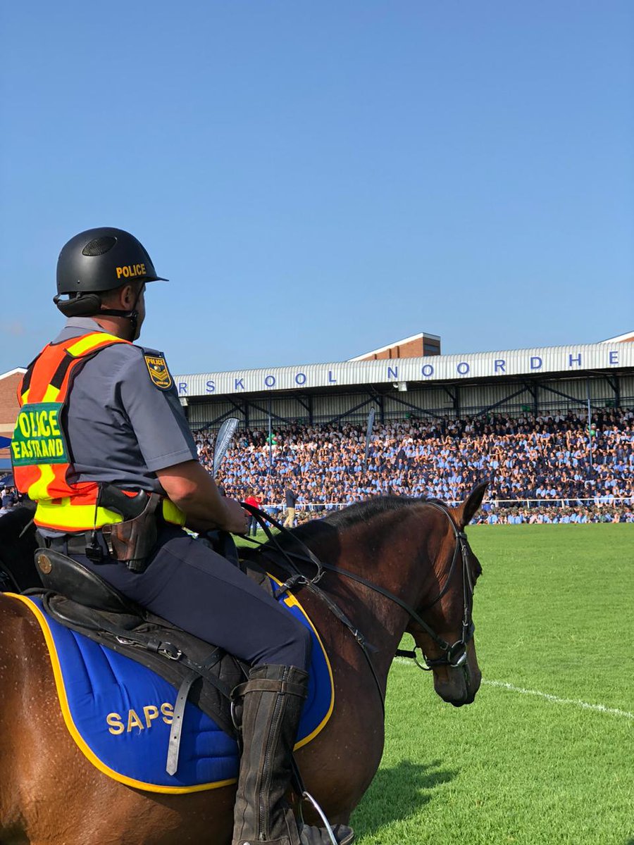 SAPoliceService's tweet photo. #sapsGP Police &amp; various role players visited Hoërskool Noodheuwel in Krugersdorp today as part of #SaferSchools &amp; #BackToSchool campaigns. #SAPS members interacted with the learners and educated them on school safety with various demonstrations. ME https://t.co/SxPVetu7F7