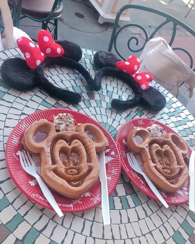 ミッキーワッフルのtwitterイラスト検索結果