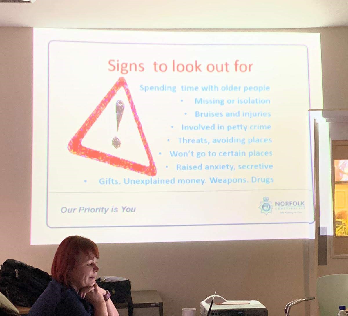Great to have Tory from @SaferSchoolsNfk in yesterday, talking to our students about County Lines.

Tory discussed the signs to look out for, potential consequences of getting involved, as well who to contact if you have concerns.

#countylines #keepingyoungpeoplesafe