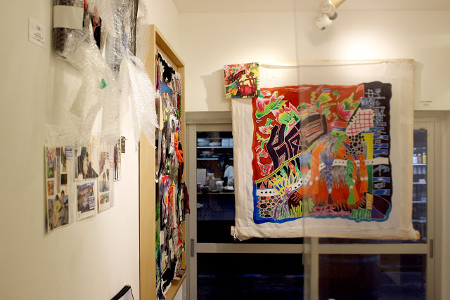 DFGHarajuku's tweet photo. 【開催中の展示紹介】

肖 雪
『初個展「随心所欲」』
2020.1.12 - 2020.1.18
[WEST 1-C]

中国から来た留学生、肖雪さんによる初個展が開催中。
銅版画とコラージュの技法で表現された様々な「顔」。
ちょっぴりカオスな空間となっています。
https://t.co/4SXSzgaG4H https://t.co/v5FPBK7zy4