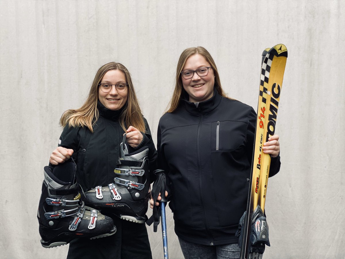 LandstedeSB's tweet photo. 🎿 Deze toppers zijn er klaar voor want aankomende vrijdag gaan @hkleinjan en @anoukkievitsx op wintersport met de cliënten van InteraktContour! Dat betekent een dat zij een vakantieweek gaan organiseren en ondertussen examens afronden  @interaktcontour #mbo #topopleiding https://t.co/tU7TJZqeHn