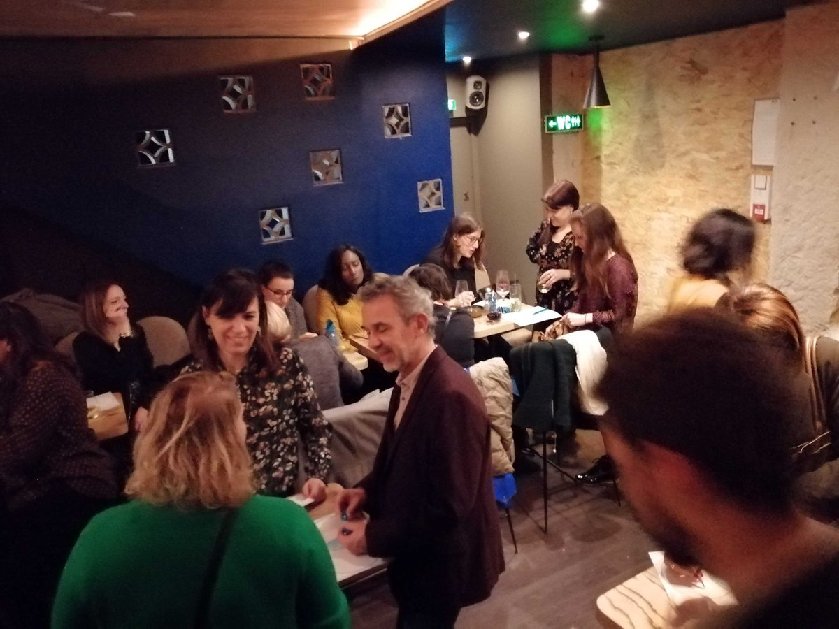 Prismo_io's tweet photo. Plus de 30 personnes et une belle énergie pour l'@AfterWorkRHLyon que nous avons animé !

🃏 Au menu : pas de tarot, ni de belote, mais un jeu pour mieux se connaître et mieux connaître les autres.

#afterwork #rh #ressourceshumaines #lyon #afterworkrh #softskills @AfterWork_RH https://t.co/VgNbLulnVx
