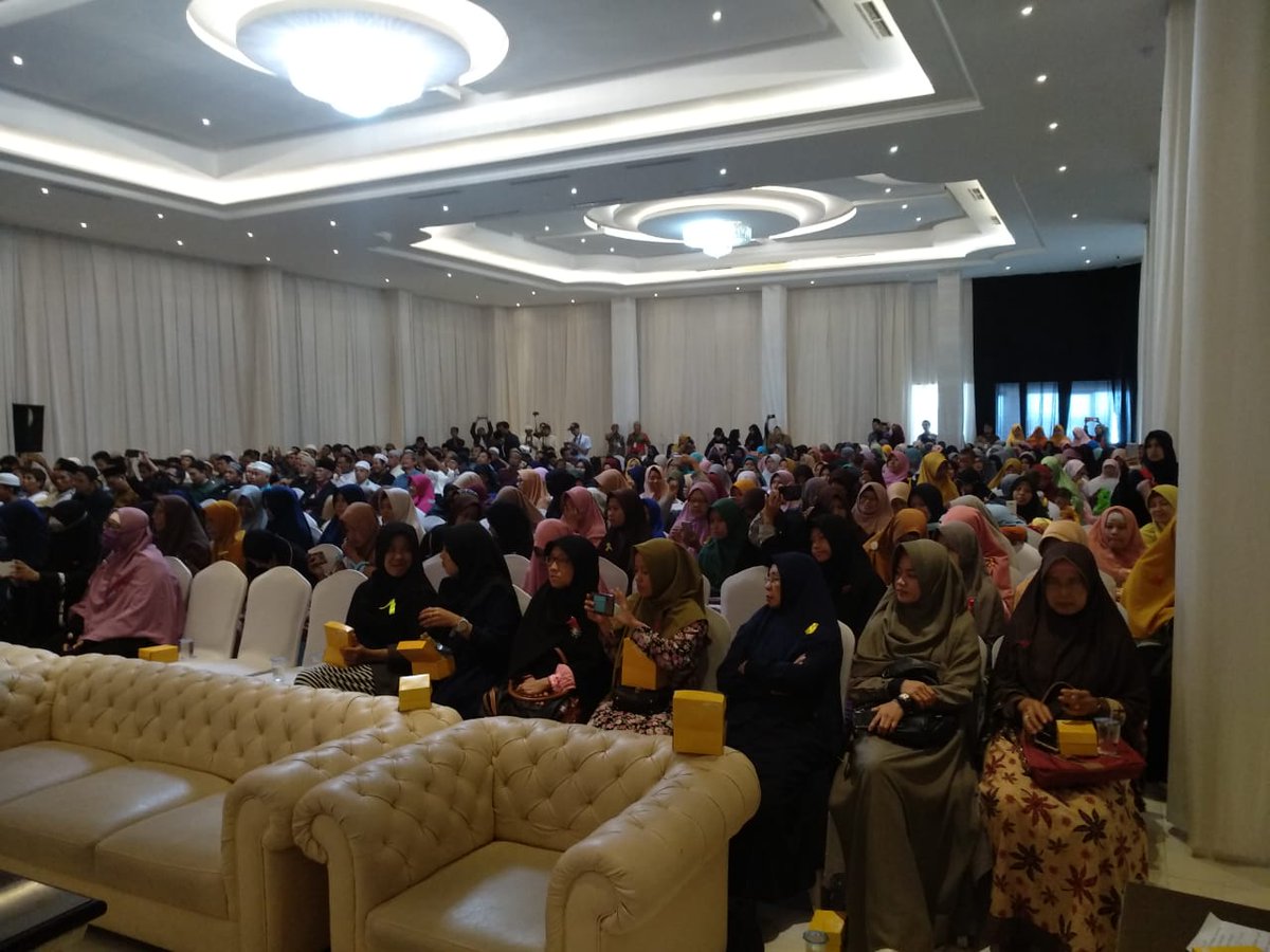 baperanpositif's tweet photo. @Redna67995368 Janji Allah yang pasti. Setelah konstantinopel maka berikutnya islam akan taklukan Roma
>> #ConquestofIstanbul <<
>> #GlobalCampaign1453 <<
#RomeTheNextConquest - #TheSecondKhilafahRasidah
#ZFSZ
@RomaitoHutasoi3 https://t.co/gfzxghTQs5