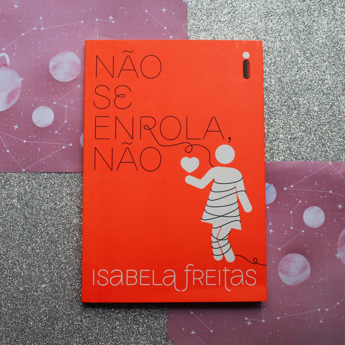 IsabelaaFreitas's tweet photo. Minha coleção de livros mais linda do mundo 😍❤️ https://t.co/XYljdUaf0V https://t.co/niO0nsbpBQ