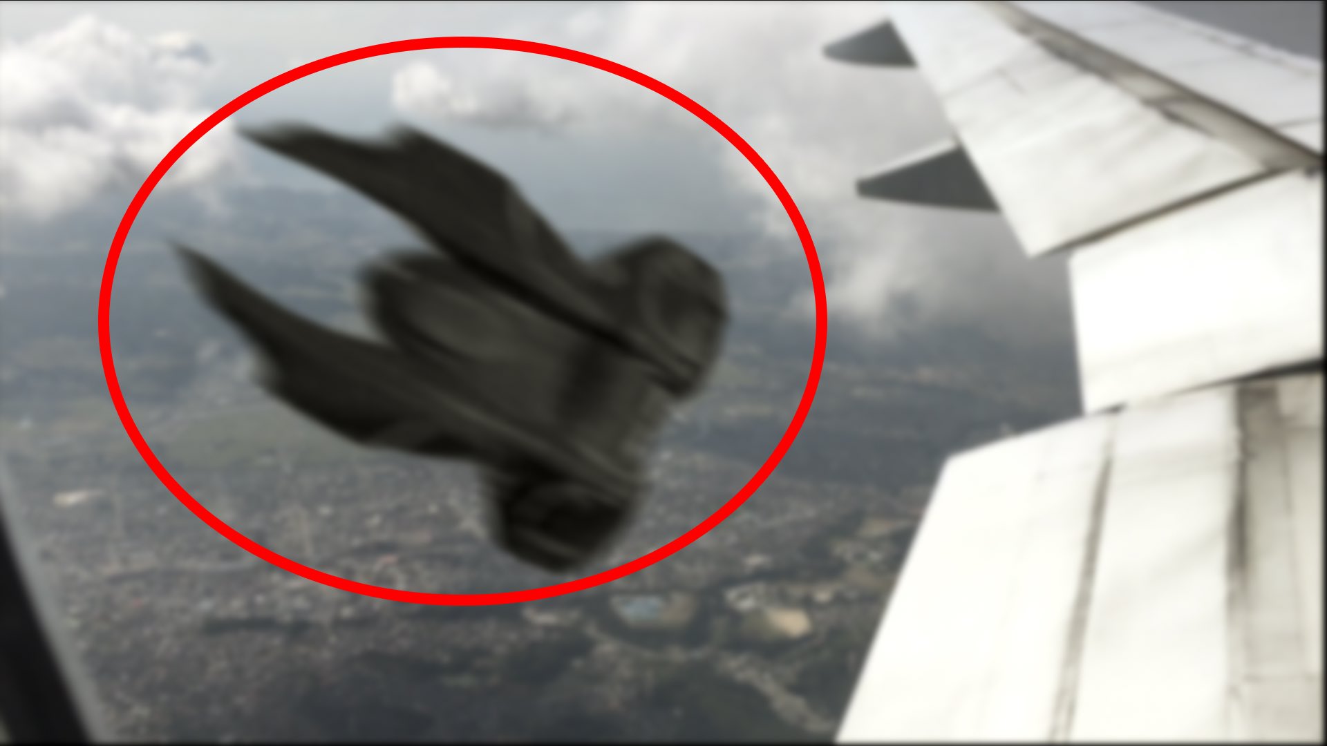 黒ネコ 5 旅客機に緊急接近 カメラが捉えた日本のufo Uma映像 年初 厳選したufo Uma映像をご紹介します 旅客機に最接近するufoなど 年初 の最新映像も登場 ご意見 ご感想をどしどしコメントでお送りください T Co Hbuovzr7hy