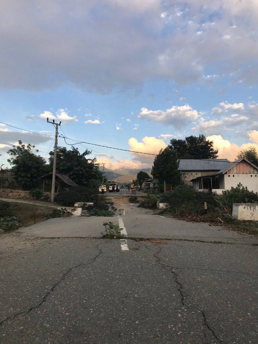 ShelterCluster's tweet photo. One of the #liquefaction sites after more than a year since the #Sulawesi #earthquake, #tsunami. 

The Shelter Sub-Cluster #Indonesia: @KemensosRI, @ifrc , @CatholicRelief, @Habitat_org, @save_children meet in Palu to plan for recovery &amp; outstanding needs. https://t.co/9uUHBUXCak
