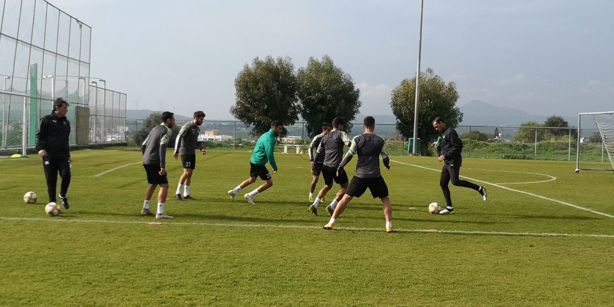 AEKLARNACA's tweet photo. Ολοκληρώθηκε η πρωινή προπόνηση. #AEK #AEKLarnaka https://t.co/D6hRwRqofn