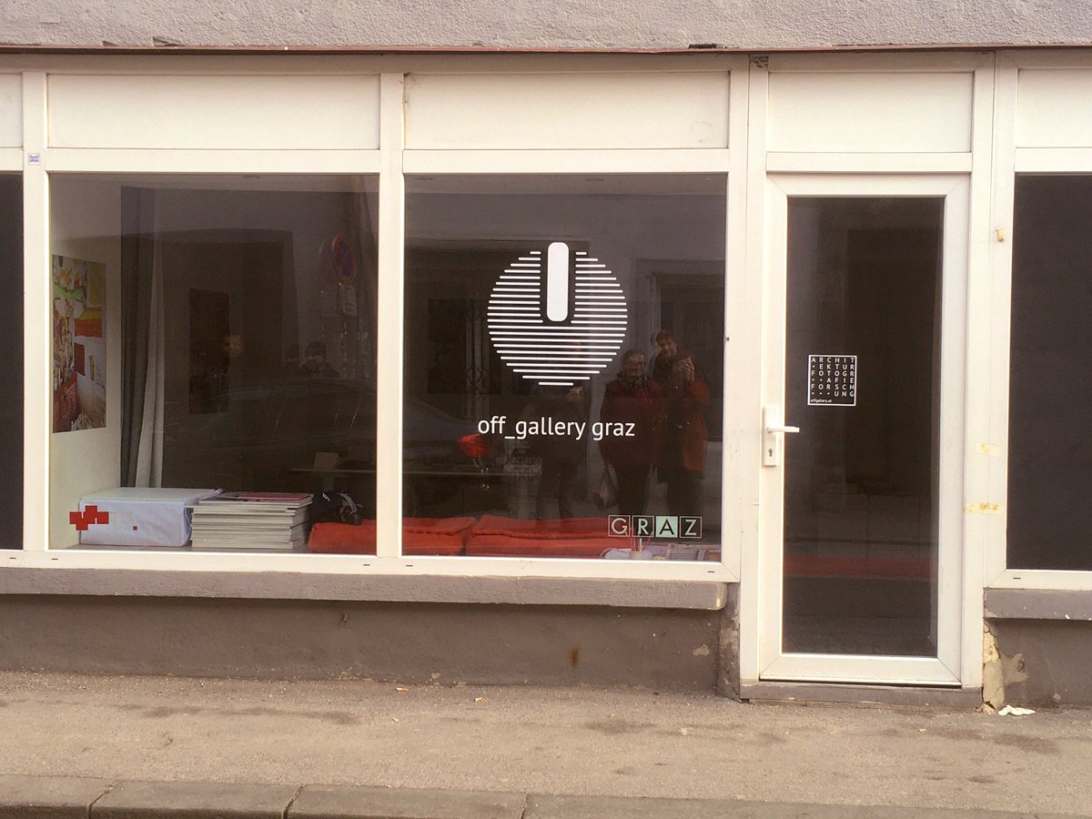 IchBinDa2019's tweet photo. Unsere Ausstellungslocation! Mehr Infos dazu folgen in Kürze... Wir freuen uns auf die Zusammenarbeit mit der off_gallery graz und dem f.act-Forum! 

https://t.co/8nCc0n0pv1
https://t.co/4lKHhO4Qpk 

#offgallerygraz
#griesgasse 
#frauenwohnungslosigkeit
#IchBinDa
#UnsicherWohnen https://t.co/3dknqd8aqJ