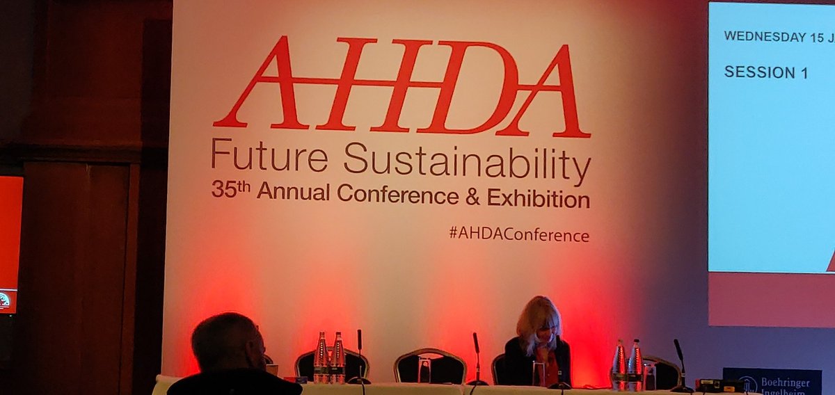 dawnhoward's tweet photo. @ChiefVetUK first up this morning #AHDAConference 'Future landscape for animal health & welfare' https://t.co/qnA9lJTvz4