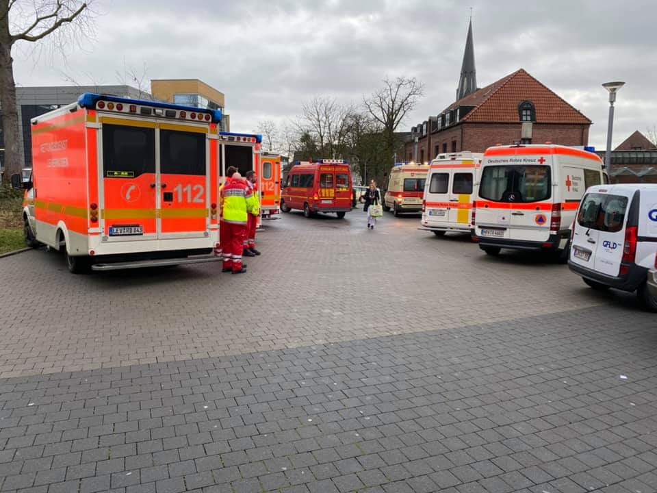 Bewerbungen werden bei der stadt leverkusen ausschließlich online entgegen genommen. Leverkusen Brandmeisteranwärter . Feuerwehr Leverkusen Feuerwehr Lev ট ইট র