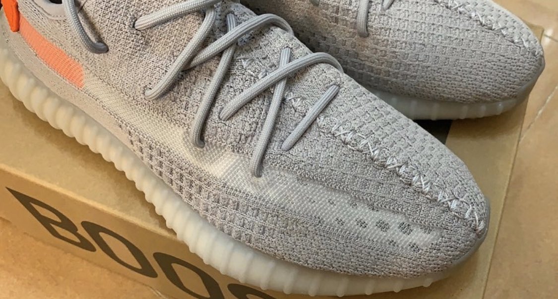 yeezy light in the box