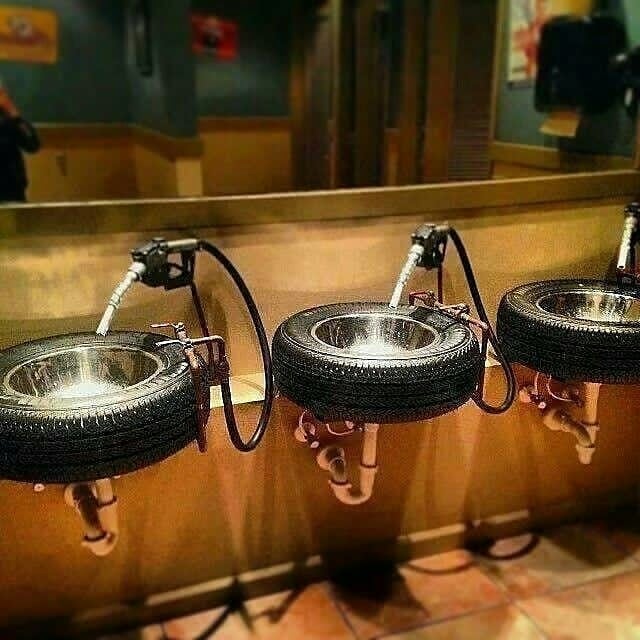 springpraizcon's tweet photo. So i find this amazing use of tyres fascinating 😍 😍 😍
Its indeed a masterpiece of Artwork.... 👷‍♂️ 👷‍♂️ 👷‍♂️
#springpraizconstruction
#springpraizconstruct
#building
#architecture
#construction
#blockwork
#buildings
#buildinglovers
#buildingtechnology
#lintels
#blockworkout
#tyres https://t.co/vWhvKS9D1F