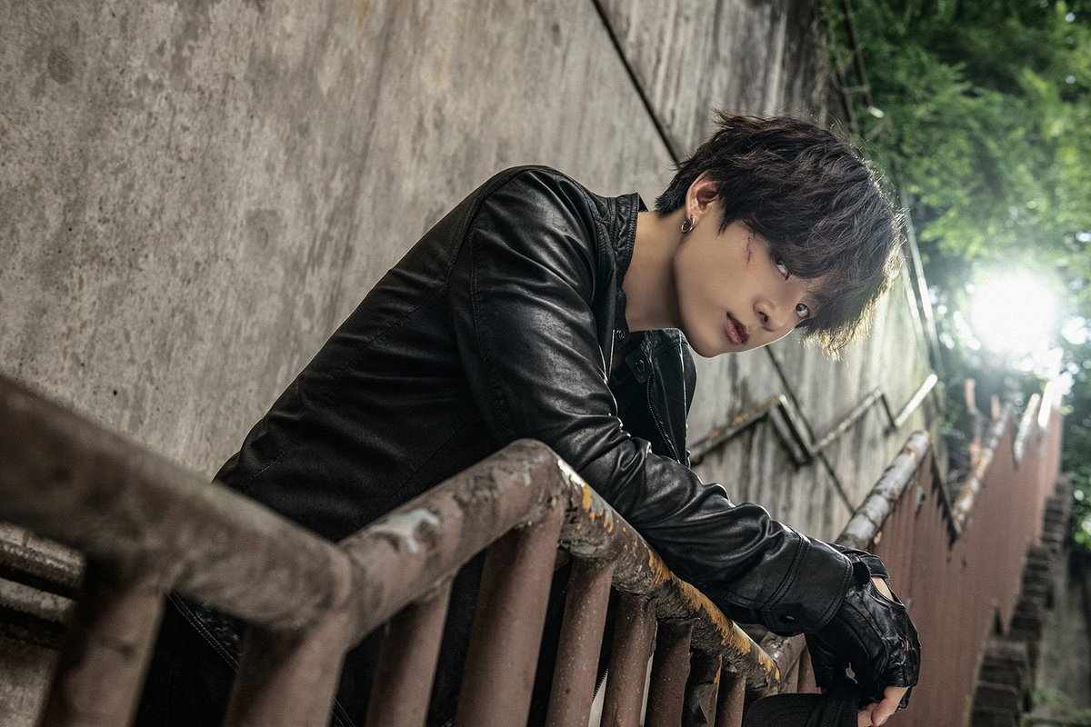 cutpjmin's tweet photo. eu achei que não era possível uma pessoa ser perfeita assim e aparece jeon jungkook pra me provar o contrário https://t.co/m6imODBAEW