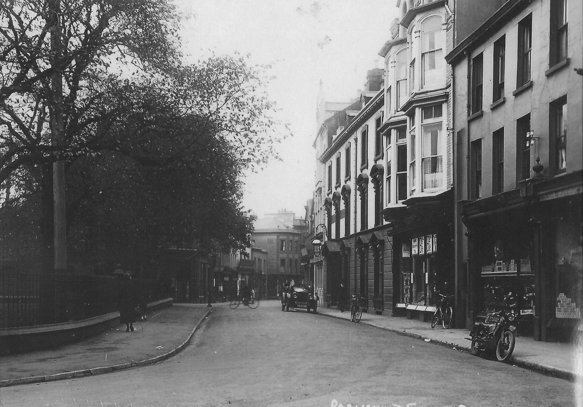RamseyCourt's tweet photo. Where are all the people? Everybody must be warm at home! Back when the Courthouse still had railings... 
📸 - kindly providedby Les Clarke!
#IOMStory #Ramsey #IsleofMan #Manx #Manxhistory #IOM #OldPictures #Blackandwhite #Nostalgia #WaybackWednesday https://t.co/JHszdvLU8P
