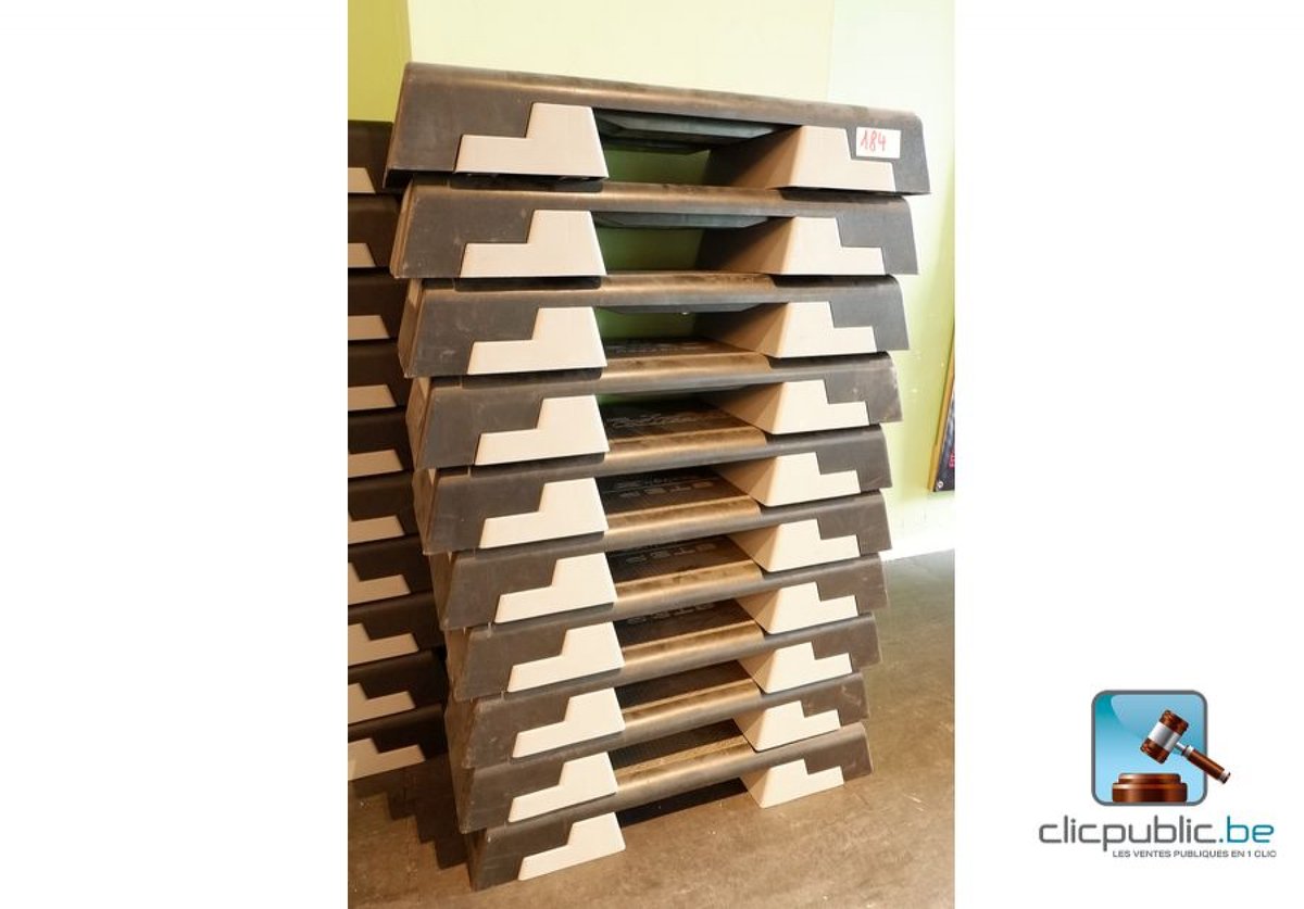 clicpublic's tweet photo. Voilà une vente qui a du PEPS !  💪💪
Des appareils de #fitness, du matériel et mobilier pour les soins #esthétiques disponible dès MAINTENANT ! 💨😀  Découvrez la vente ici 👉  https://t.co/r9hvViWYjJ https://t.co/dchEZ9zlAd