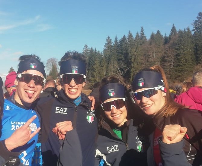 Biathleti a bersaglio! 🥇🇮🇹
Martina Trabucchi, Linda Zingerle, Nicolò Betemps e Marco Barale sono i nuovi campioni olimpici giovanili della staffetta mista.
Ultimo poligono perfetto e Russia battuta. 
#Lausanne2020 #biathlon #YouthOlympics #startnow <a href="/Fisiofficial/">Fisiofficial</a>