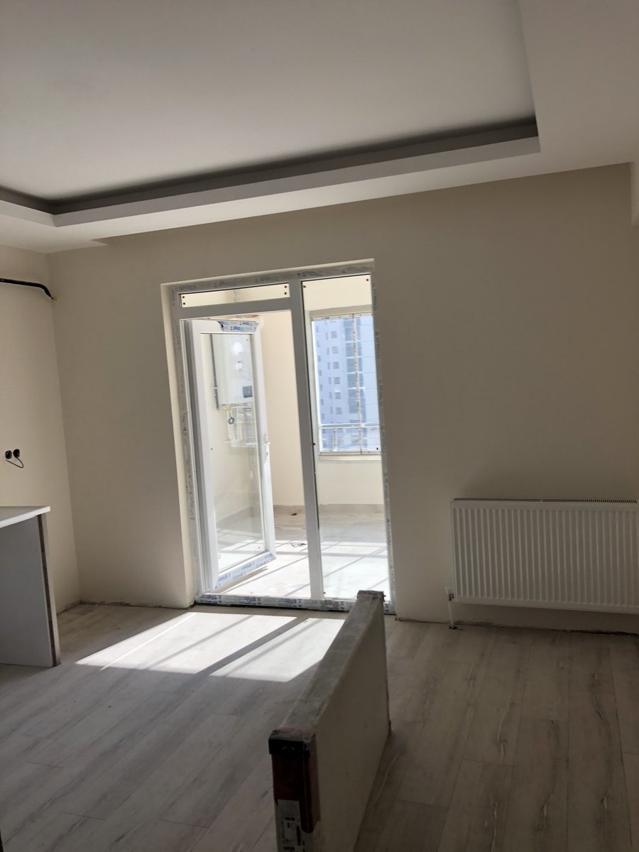 Yazıcıoğlunda Tokat Cephe , Satılık Arakat Daire
2+1 Daire 
Mutfak dolabı yapılı, Kombisi mevcut
#tokat #konut #realestate #karşıyaka #topçam #mutfakdolapları #kombi #asansör