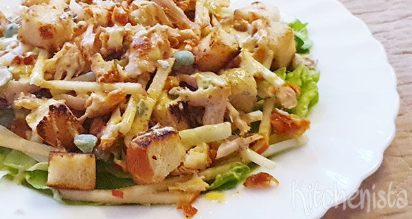 Kitchenista_NL's tweet photo. Voor wie op de calorieën let of gewoon gezonder wil eten is deze frisse maaltijdsalade met pulled chicken, appel, bleekselderij en knoflookcroutons een aanrader! 
https://t.co/RCzSxn5k7T
#maaltijdsalade #gezondeten https://t.co/BwebXdZyQ9