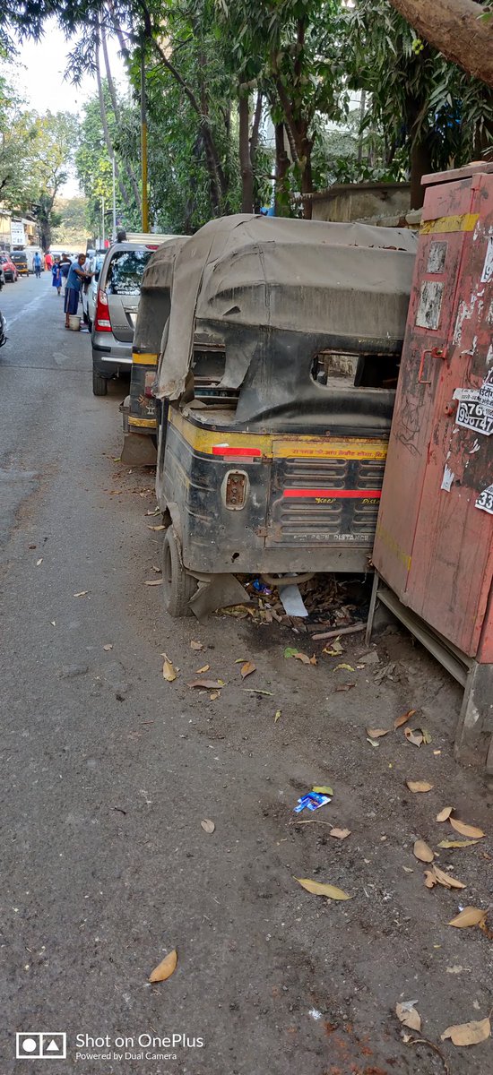 CkShukla17's tweet photo. @MumbaiPolice 
Sir,
We the residents of Iit powai,
Padmavati Devi road,harekrishna road,Chaitanya nagar,
Request your good self to take stern action on illegal parking adjoining both side of the road,it's really a hardship for small students and senior citizens. https://t.co/VQ9LR4afWc