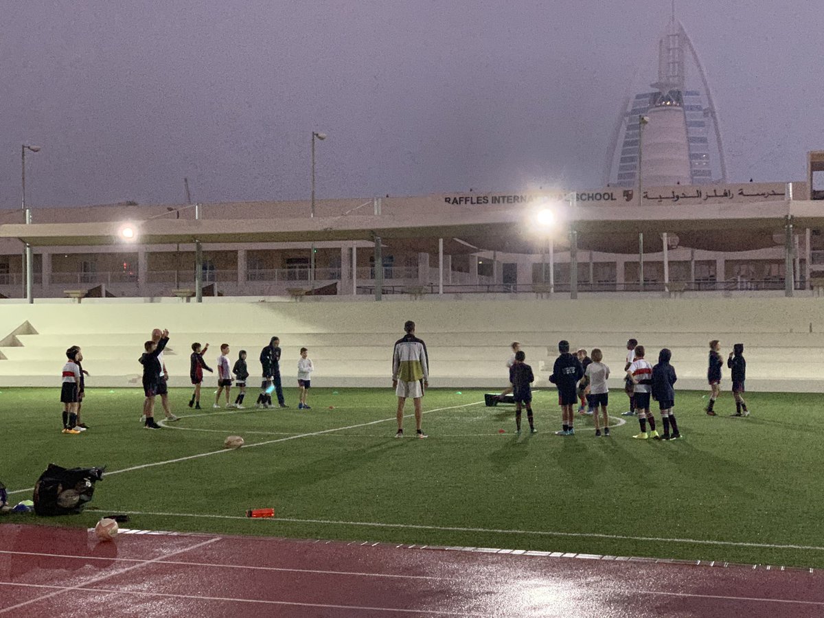 KSDSport's tweet photo. Come rain or shine we play rugby!! 🌨🌨🌨🥶🥶💪🏼💪🏼👑👑👏👏🏉🏉 #committedparents #weloverugby https://t.co/aD3aHCAB9H