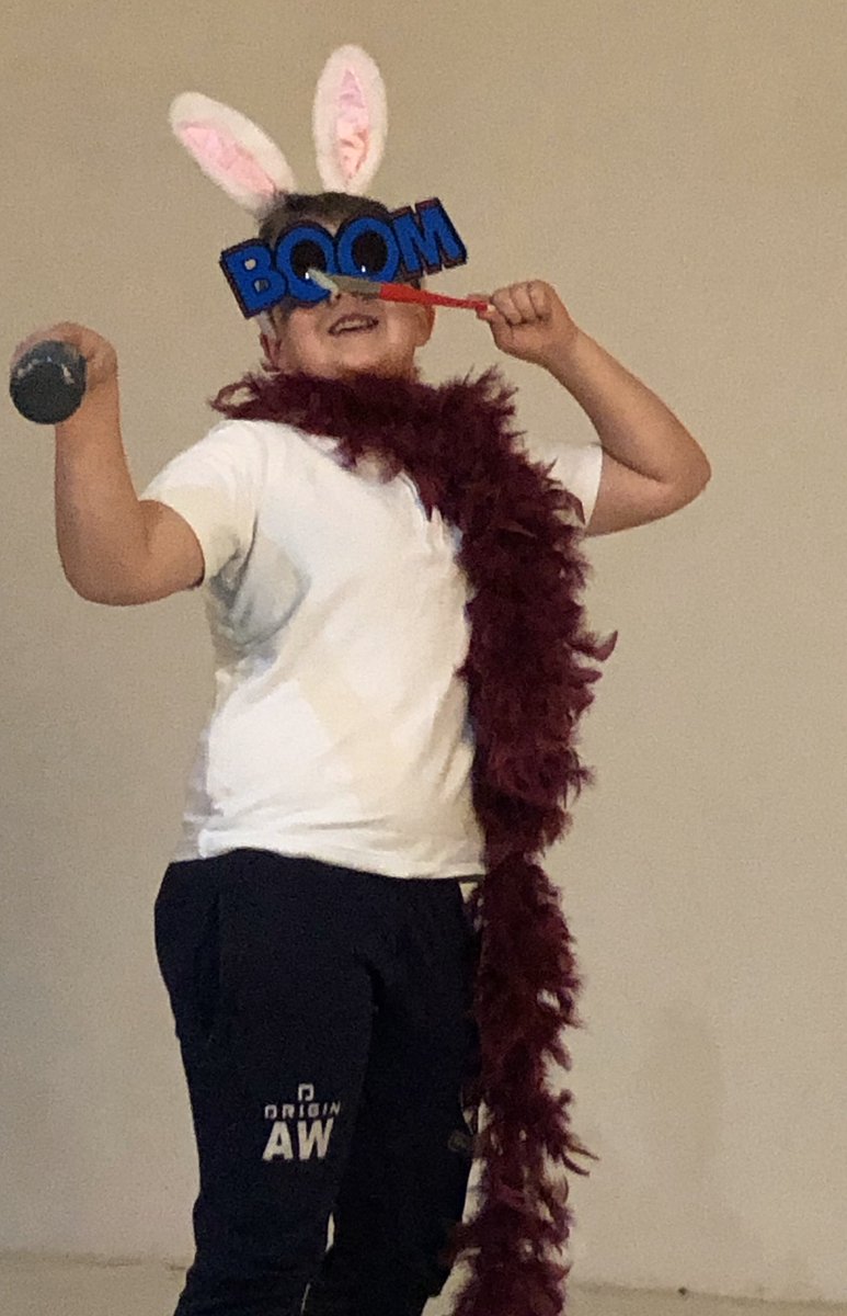 NantYParcSchool's tweet photo. Fun at the studio this morning #colorfoto https://t.co/H89P4LkhnF