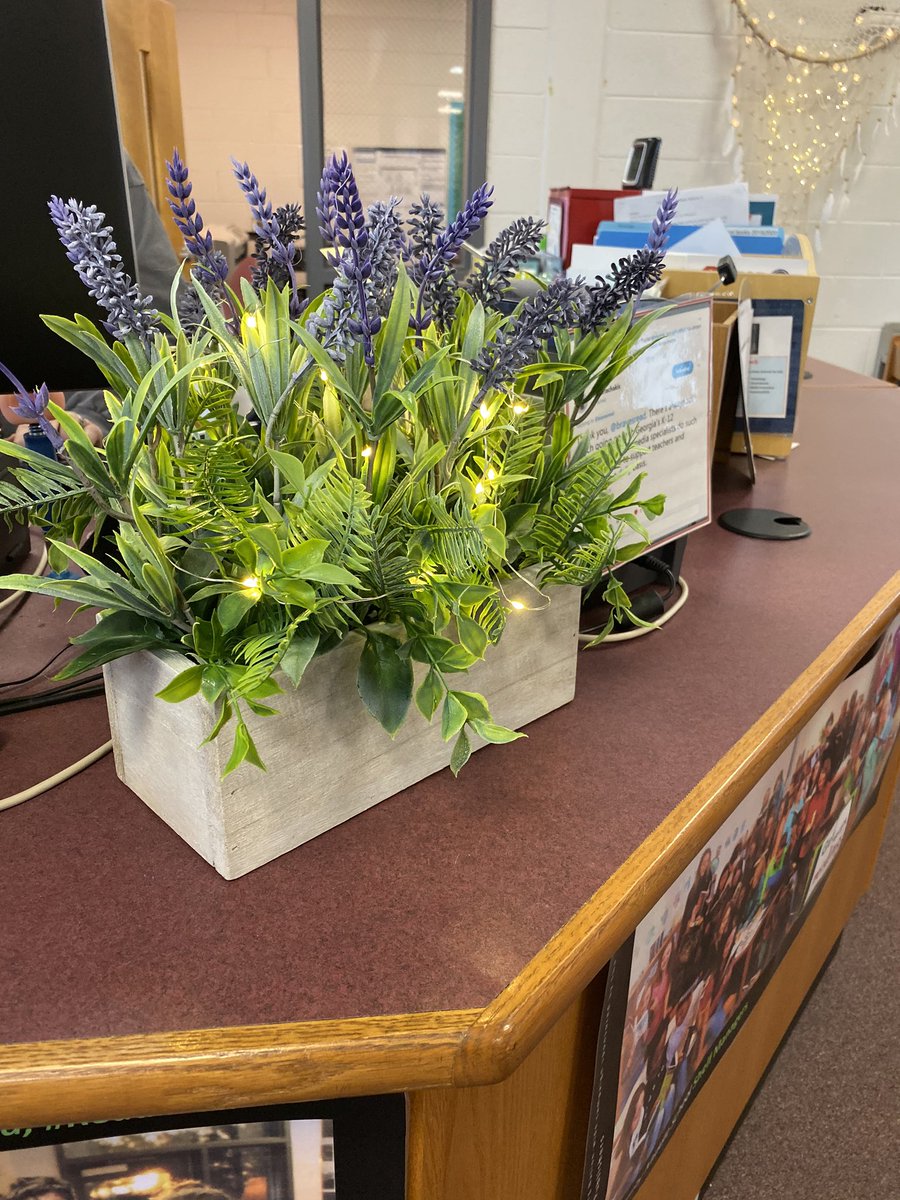 Slow chat A2: also taking pics of inviting spaces in the media center to make Ss feel welcome. #galibchat  
<a href="/TouchCastEdu/">TouchCast Education</a> is used daily to provide news and information. Ss come to media center to record segments. Principal and Media Specialist work together to create announcement