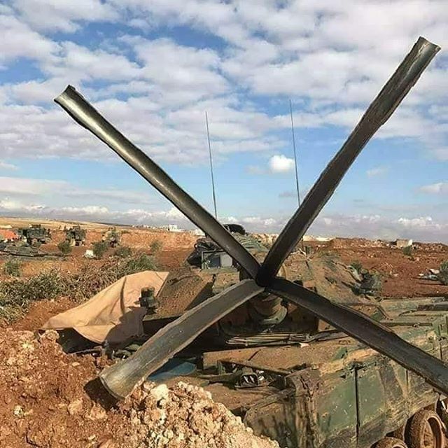 LASD_off's tweet photo. Oups... Qui reconnaît ce blindé ?
#véhiculesmilitaires #blindé #armeedeterre #tank #char #mbt #ccp #tankforce #armored #terre #canon #guerremoderne #vehiculedecombat #military #armee2terre #nexter #KNDS #lacroixdefense #blindage #chenille https://t.co/YPYOFj9NfI https://t.co/pZmRvdd72S