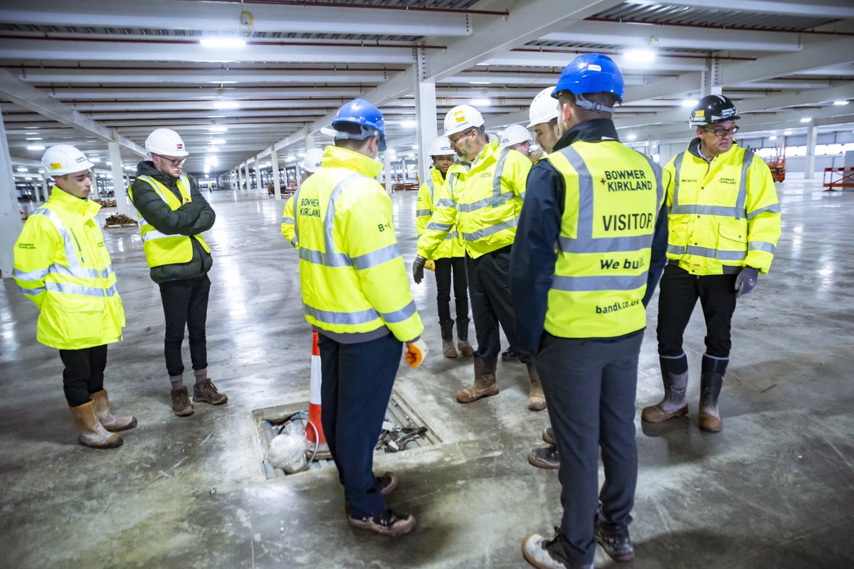 bandkbuild's tweet photo. Members of our #BandKacademy were also on site at #SummitPark yesterday for one of their #offthejoblearning days which form part of their Professional #Apprenticeship programme. A big thank you to Leah, Jon & team for spending the time & giving a fantastic insight into the job. https://t.co/YnaACLIkNW