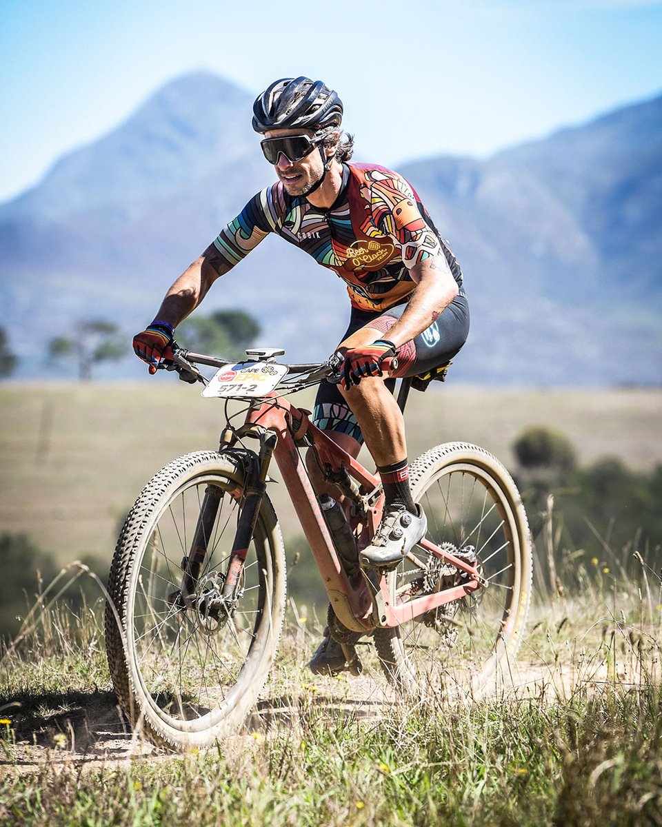 Edición Limitada de nuestra equipación Beer O'clock disponible en nuestra tienda: freds.cc/product-catego… 

#ciclismo #mtb #capeepic