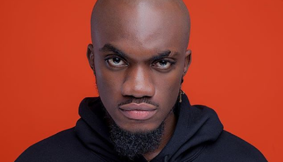 y1025fm's tweet photo. PLAYING  NOW 

"Dw3" by @mrdrewofficial feat @krymimusic  x @sarkodie 🔛 #MMRS 🌟

w/ @KayOfficialGH  x @DjCarcious  x @SabogSa https://t.co/a3rpEtwN30