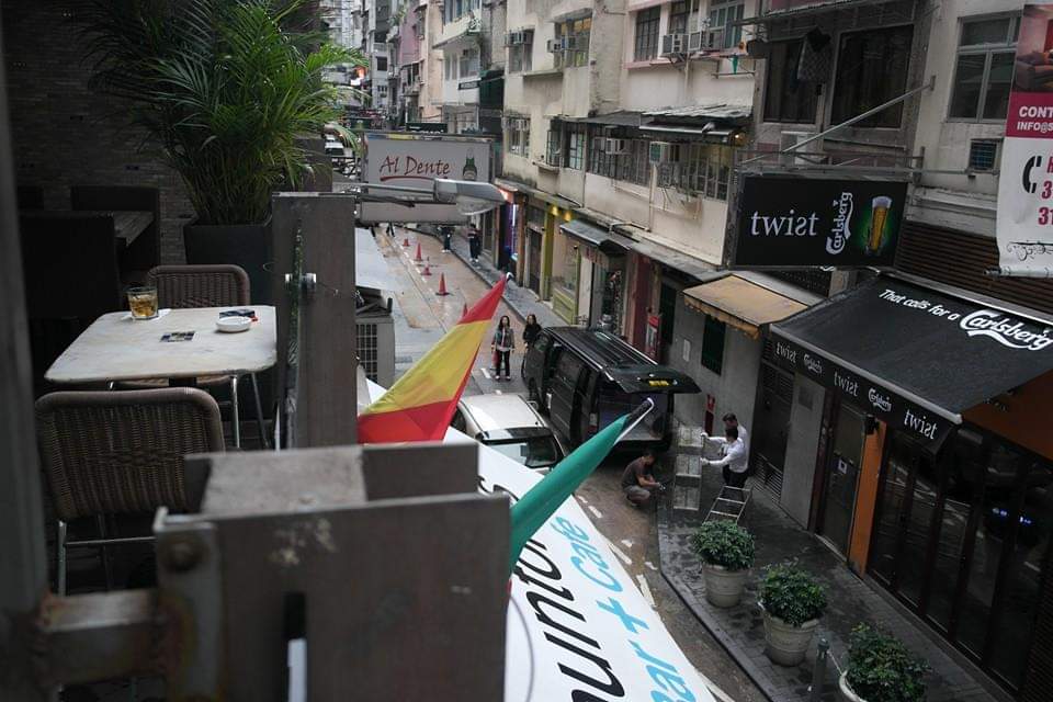 소호에는 '상성'과 '심동'을 찍은 스탠튼바가 있다. 두 영화 모두 금성무가 출연하는데 특히 심동의 금성무는 무쌍시절의 보석같은 얼굴로 나온다....