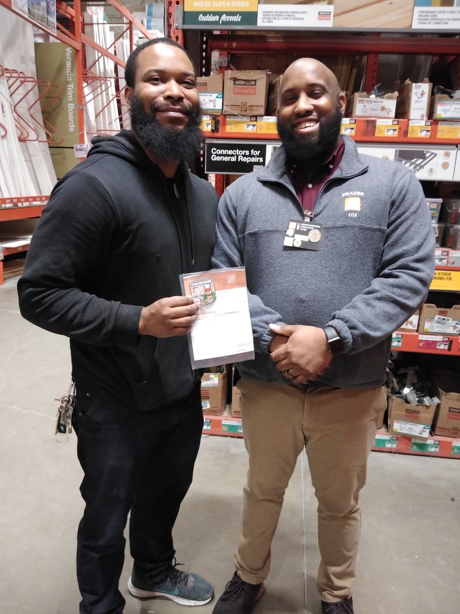 Tommy Molina tweet media