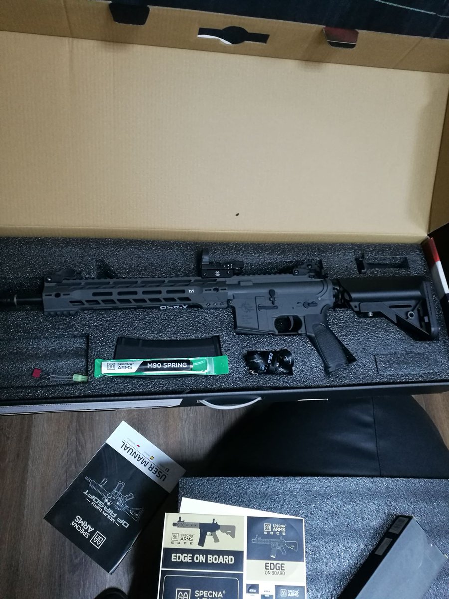 YoungEasyTTV's tweet photo. Ziua mult asteptata a venit! Baaaa, a venit, EFT IRL guys Kappa

Ne vedem pe stream diseara! 20:00
https://t.co/GwXrwuPDdl https://t.co/AxLs8As83c