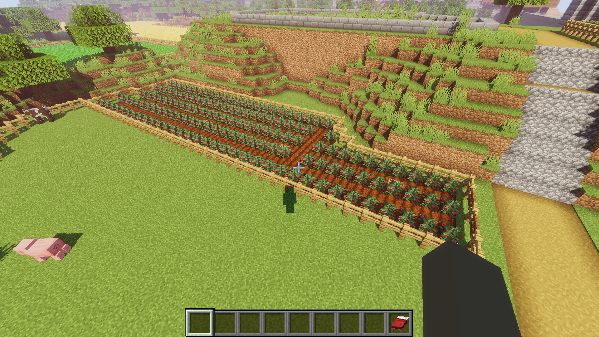 はじめ人間オクタゴン スイートベリーの畑も作りました 装飾にかなり使えるアイテムなので 動画のサバイバルワールドでも使えるデザインにしています D マインクラフト マイクラ 湿地の村農業区 スイートベリーの畑を考える T Co