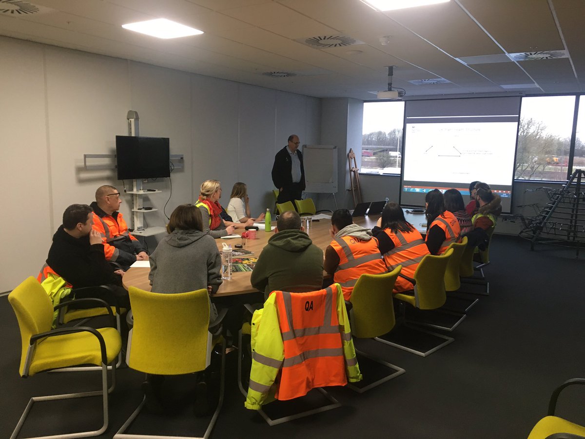 cobwebdr's tweet photo. Great to be at the forward thinking @jz_flowers in Hull for @FeraScience with #PHSI @APHAgovuk talking #PlantHealth #biosecurity @plantchief @HTAnews @bizinspiredgrow https://t.co/tickzQpbXz