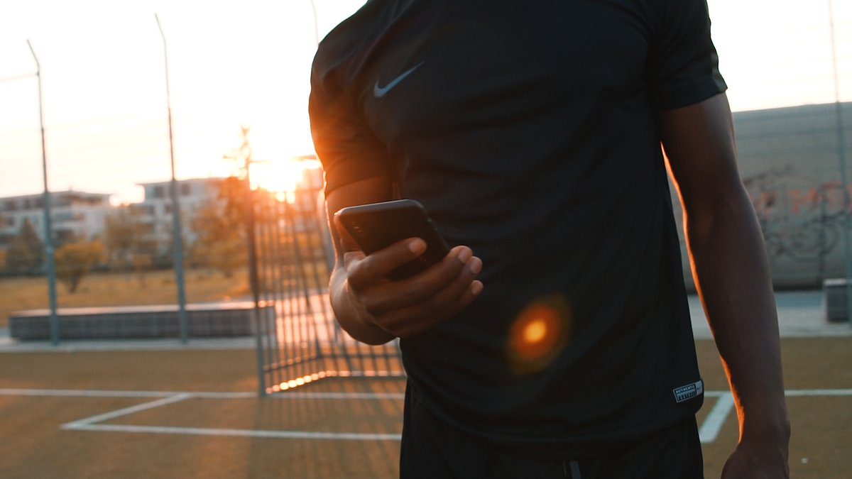 GmbhRedtag's tweet photo. Wir helfen dir deine App ins beste Licht zu setzen, Aufmerksamkeit zu erregen und deiner Käuferschaft ihre Funktionen kurz und knapp zu erklären.
Hier siehst unsere Zusammenarbeit für die Sportapp Street Pro, gedreht in München .

Mehr unter: https://t.co/Bb9ZmjCqXz https://t.co/PCcGDaXWal