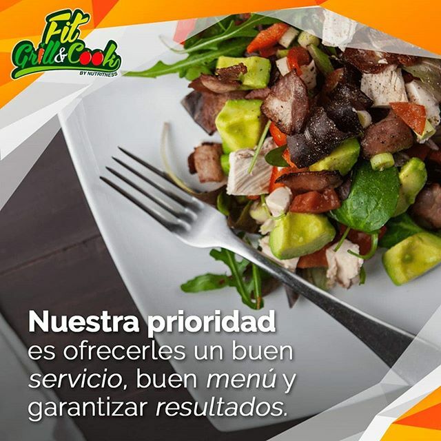 FitGrillAndCook's tweet photo. Pregunta por nuestros planes nutricionales.. Tenemos planes para bajar de peso, mantenimiento y ganar masa muscular.. Más info al WhatsApp 0984954980.. Quien dijo qué hacer dieta no es delicioso 😊🍗🥦🍉🍴 #quito #delivery #vidasana #BajarDePeso #cumb… https://t.co/sIlVZfm7iG https://t.co/AivMKtcSRu