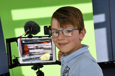 WIN AN IPAD for your science of cold video! First 7 entries with school-aged kids to reply to this message with their video will win - like and retweet this message and tag <a href="/FridgeFantastic/">Fantastic Fridges</a>. Open to families, schools &amp; clubs  fantasticfridges.com #scienceisfun #STEM #Prizes