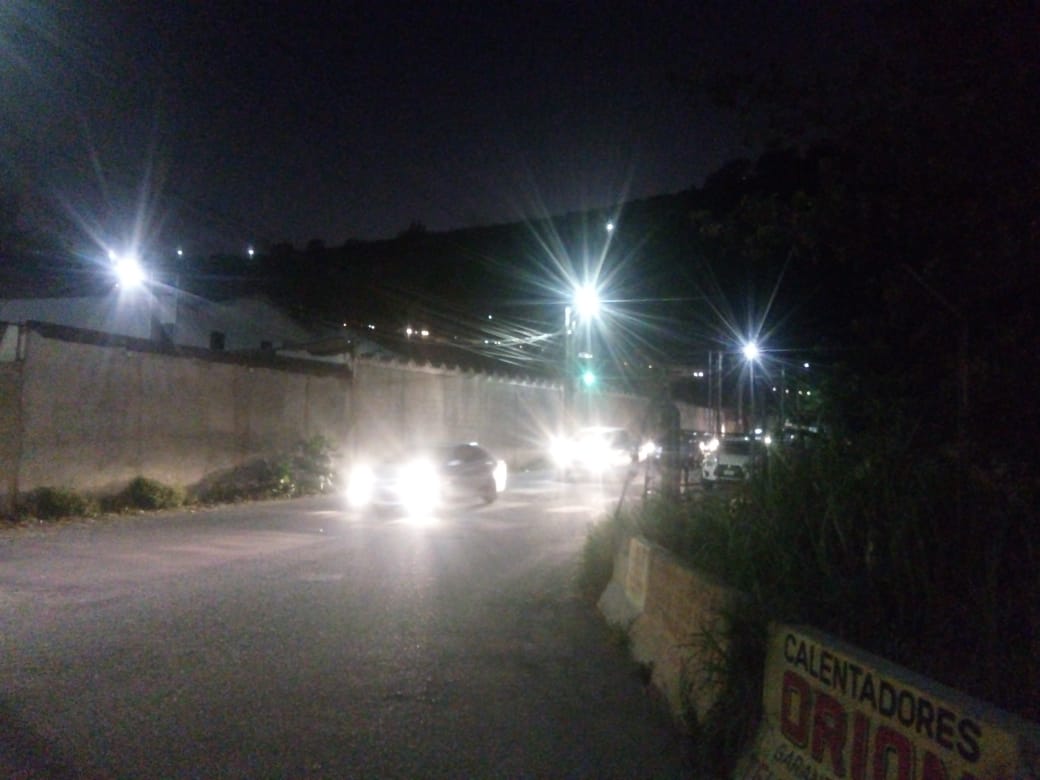 SantosDalia's tweet photo. Alta carga vehicular en la salida de #ColinasDeMonteMaria en el km. 13 ruta al Pacífico incorporación a la #Villalobos @PMT_VILLANUEVA reporta señalización en el lugar y agentes con la regulación del #TraficoVN #precaución #TraficoVN lento. https://t.co/5nZtmsKox8