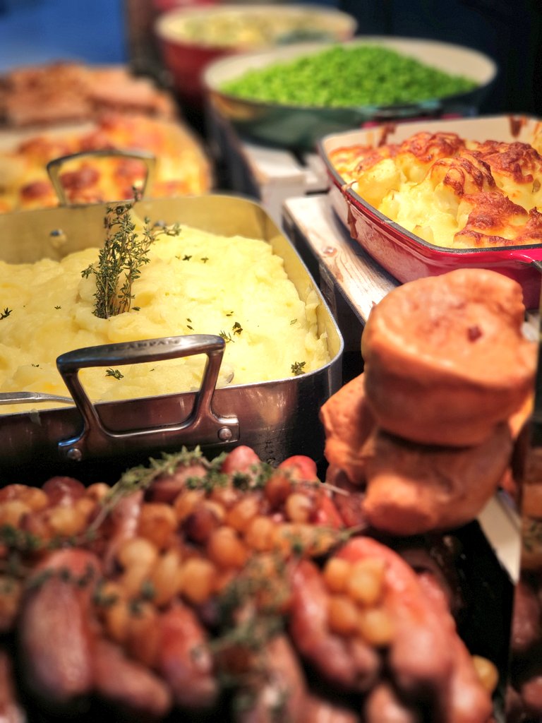 chefbenji64's tweet photo. Lovely food  @QueenMarysSch from @CeejCj beautiful @holroydhowe @Rachael48432853 @OliCullers @DamianBlake4 @DanielCollier84 https://t.co/7zh6z1tIfQ