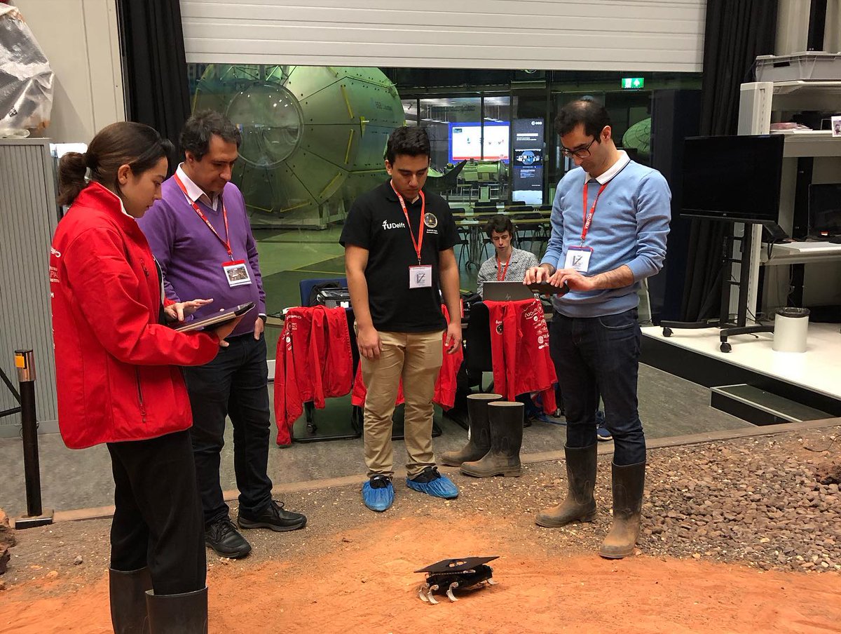 We had a wonderful time at the Planetary Robotics Laboratory <a href="/ESA_nl/">ESA Nederland</a>, next stop for Zebro: the HI-SEAS simulated Mars habitat. @EmmihsM