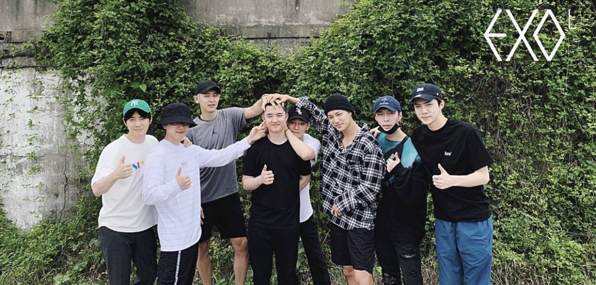 Diary_Chocolate's tweet photo. exo ว่าไงพี่ว่างั้นนะ จะ 8 จะ 9 ตามใจทุกอย่างเลยขอแค่ยังมี exo นะ เอาที่พวกนู๋เลือก นูน่าอยู่ตรงนี้ไม่ไปไหนจิงๆนะ จะเปน exol จะคอยอยู่เคียงข้างตลอดไป รักนะ 3000🥺🧡💛💚💜 ❤️ #엑소는_엑소엘이_지켜 https://t.co/XfxQAdRzXc