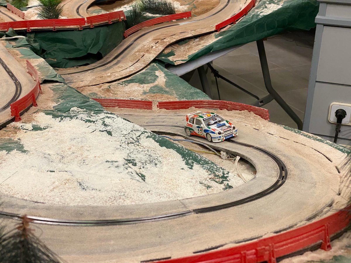 SCALEXTRIC_OFIC's tweet photo. 😁🎊🎉

✅Fotos: Escudería Top Team.
✅Rally Slot Indius Competition. Sant Feliu de Codines, 2, 3 y 4 de enero 2020.

#Gas al #Scalextric https://t.co/3AxEBadhzm