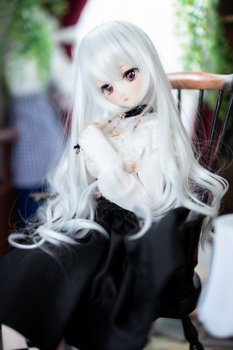 とやま うちにいる白髪美人お姉さん