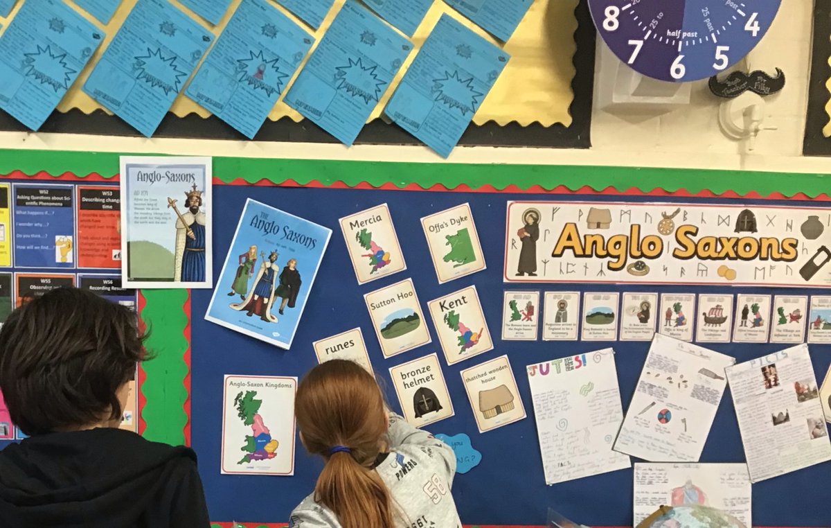 ClaphamTerrace1's tweet photo. In History, Year 6 are using their chronological understanding to create their own Anglo Saxon timelines. #creativelearners #persistentlearners https://t.co/hmGYIfGSWQ