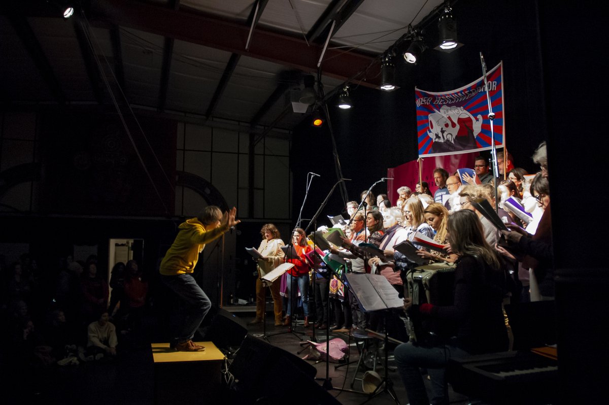 Hor29Novembar's tweet photo. #FAC2019 Impressions, Tag 2, Wiener Beschwerdechor
(Fotos by Miro Kilic) https://t.co/AWUNBTqAmL