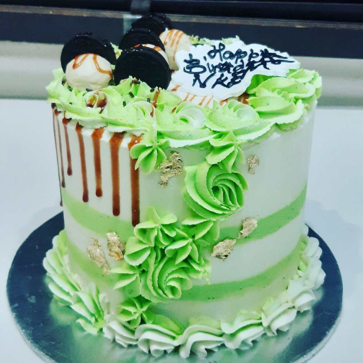 Odip16's tweet photo. Brigth colurs #lemon #green #greencake https://t.co/jBA8yrCyzF